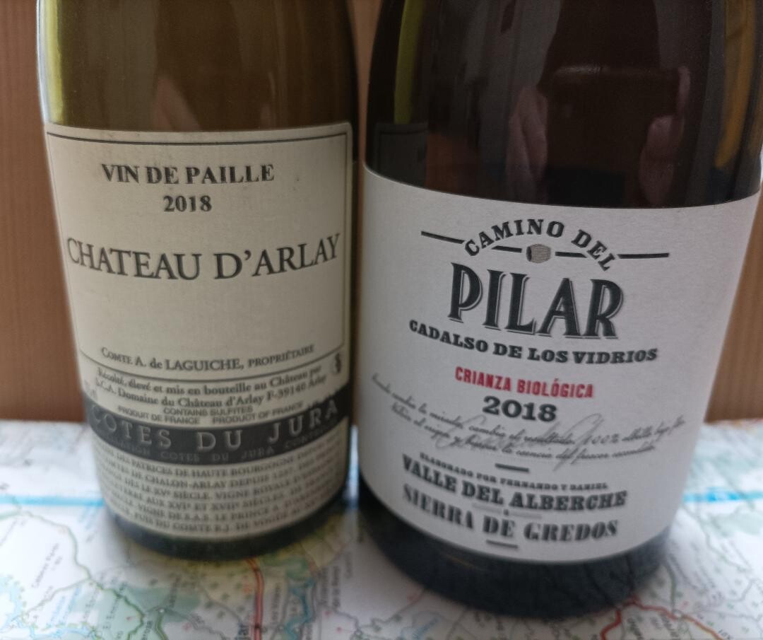 Camino del Pilar 2018 alongside Chateau d'Arlay Vin de Paille 2018