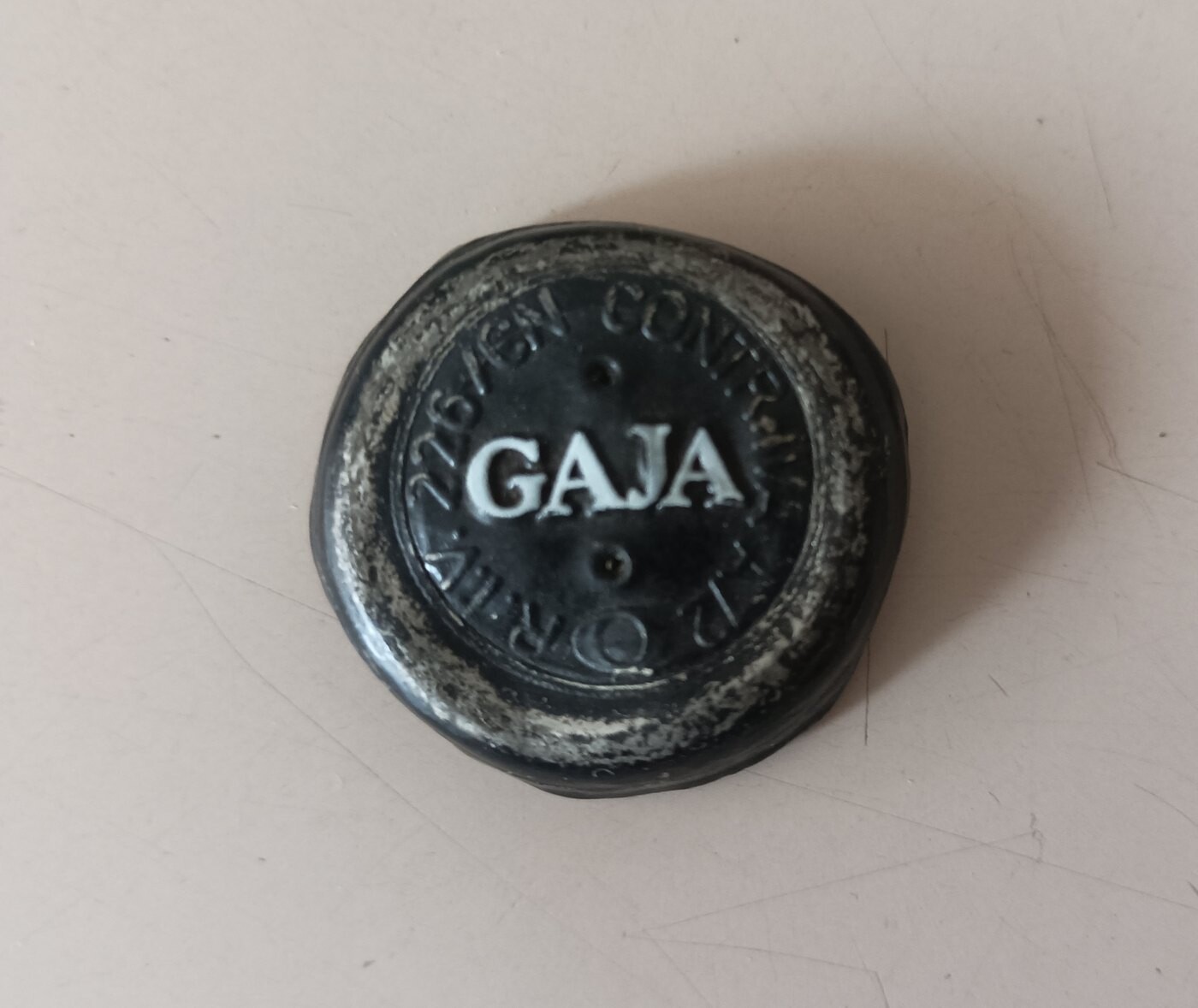 Black Gaja capsule disc